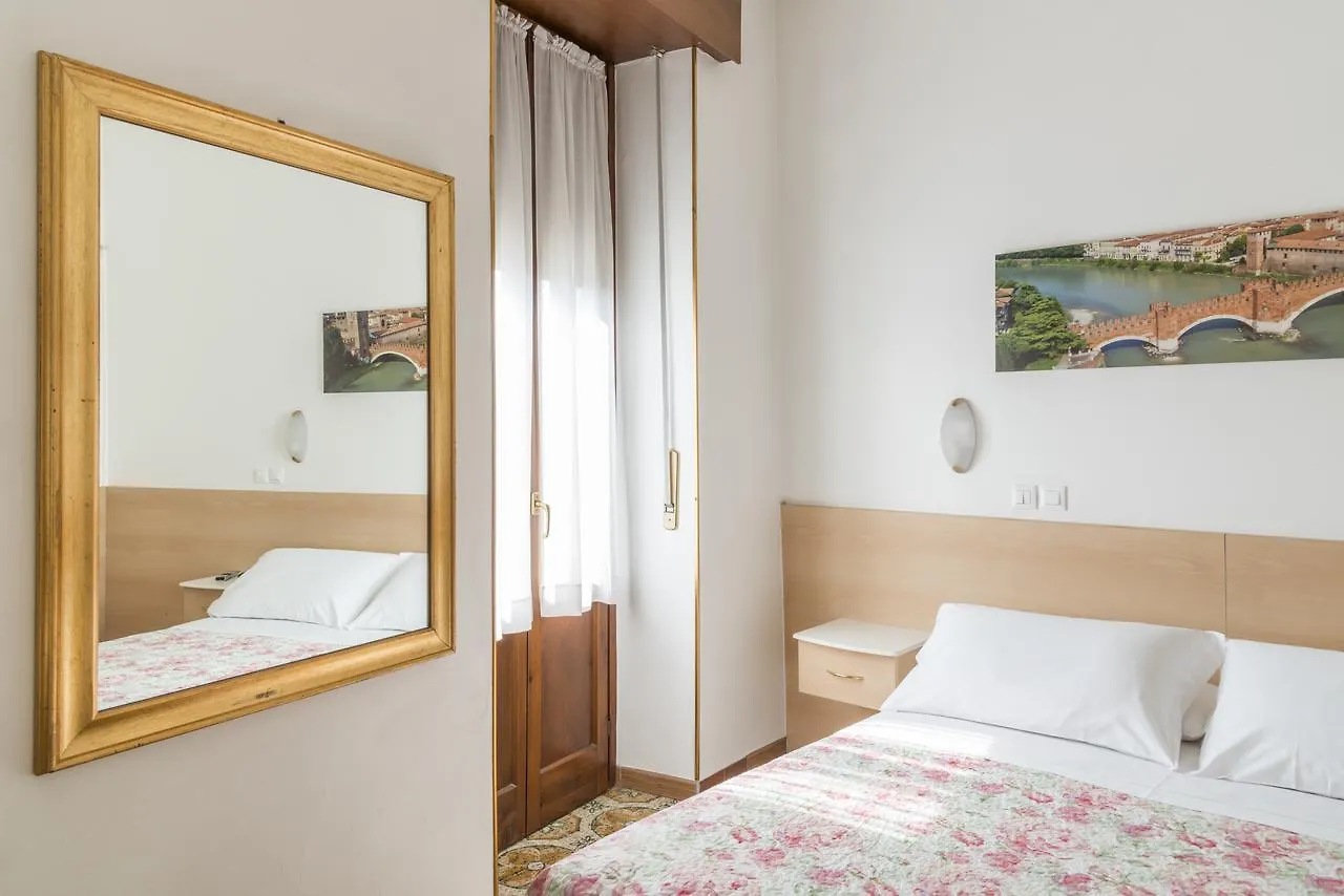 Albergo Trento Βερόνα 2*,  Ιταλία